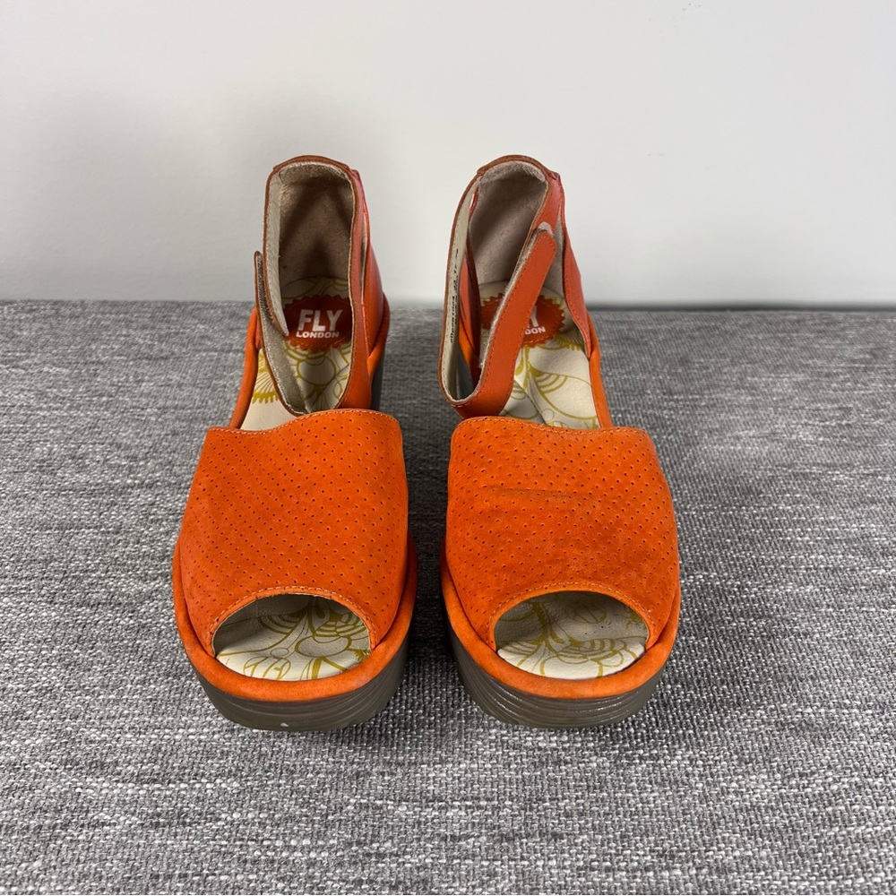 Fly London Perforated Leather Wedge Sandals (7.5) Yake - Picture 2 of 7